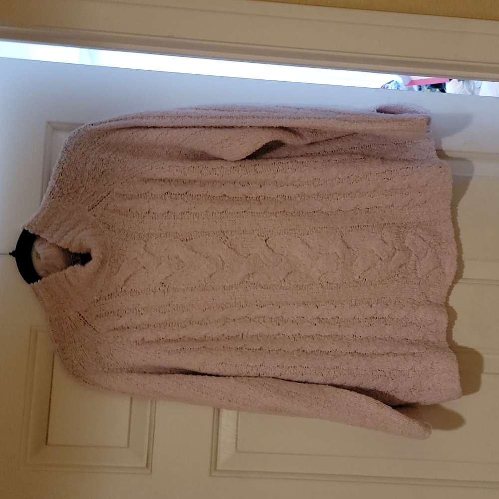 Vintage light pink sweater
